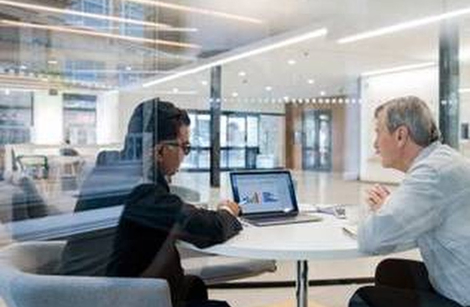 Banking or advisory customer meeting